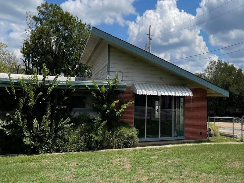 Exterior Building Before Painting