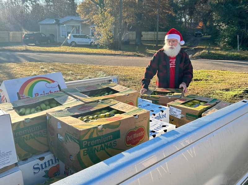 Distribution Day Helpers Distribution Day Helpers
