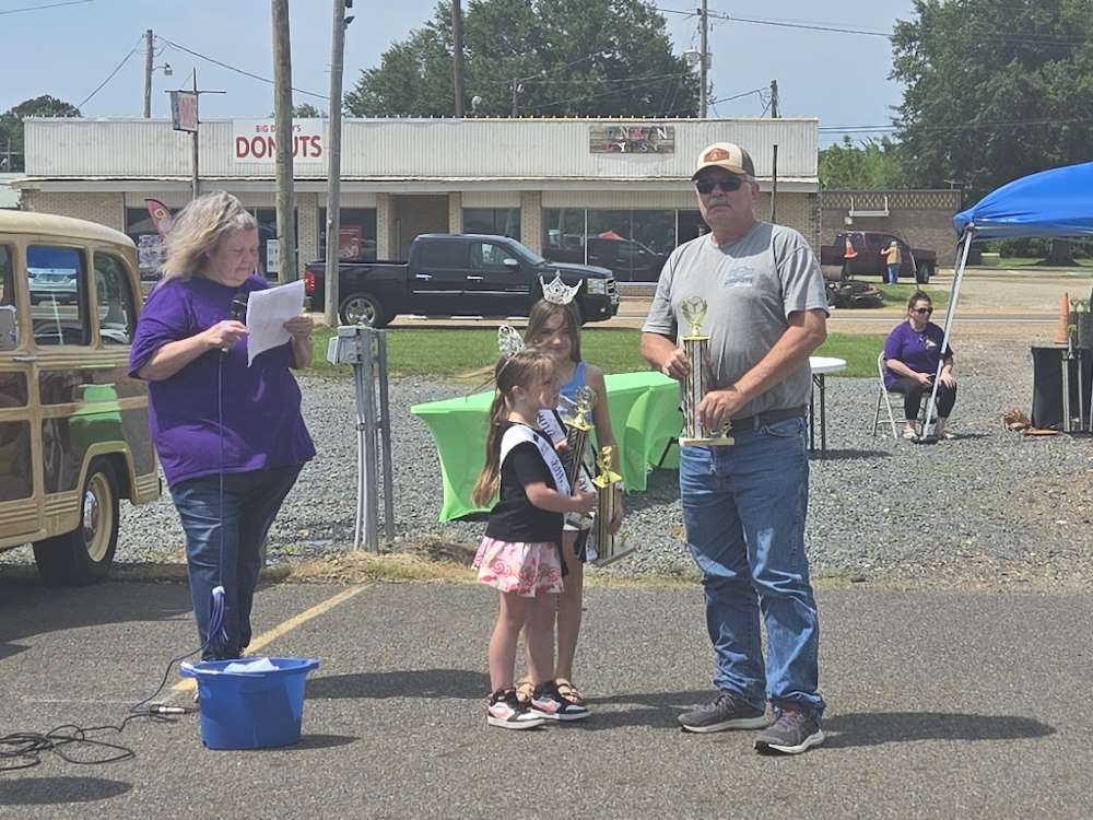 2025 Spring Fest Trophy Winners